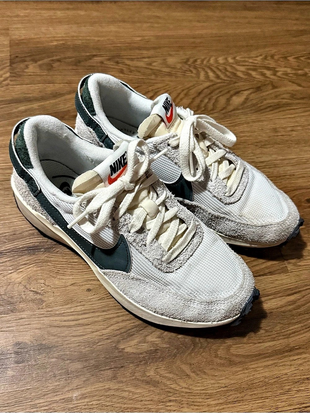 Nike Nike Waffle Debut Vintage White & Green US 7.5